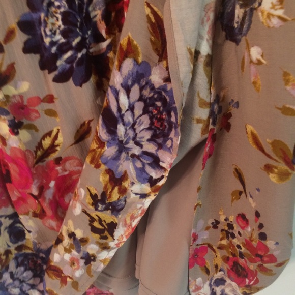 Blu Pepper Medium Dress - Picture 4 of 8